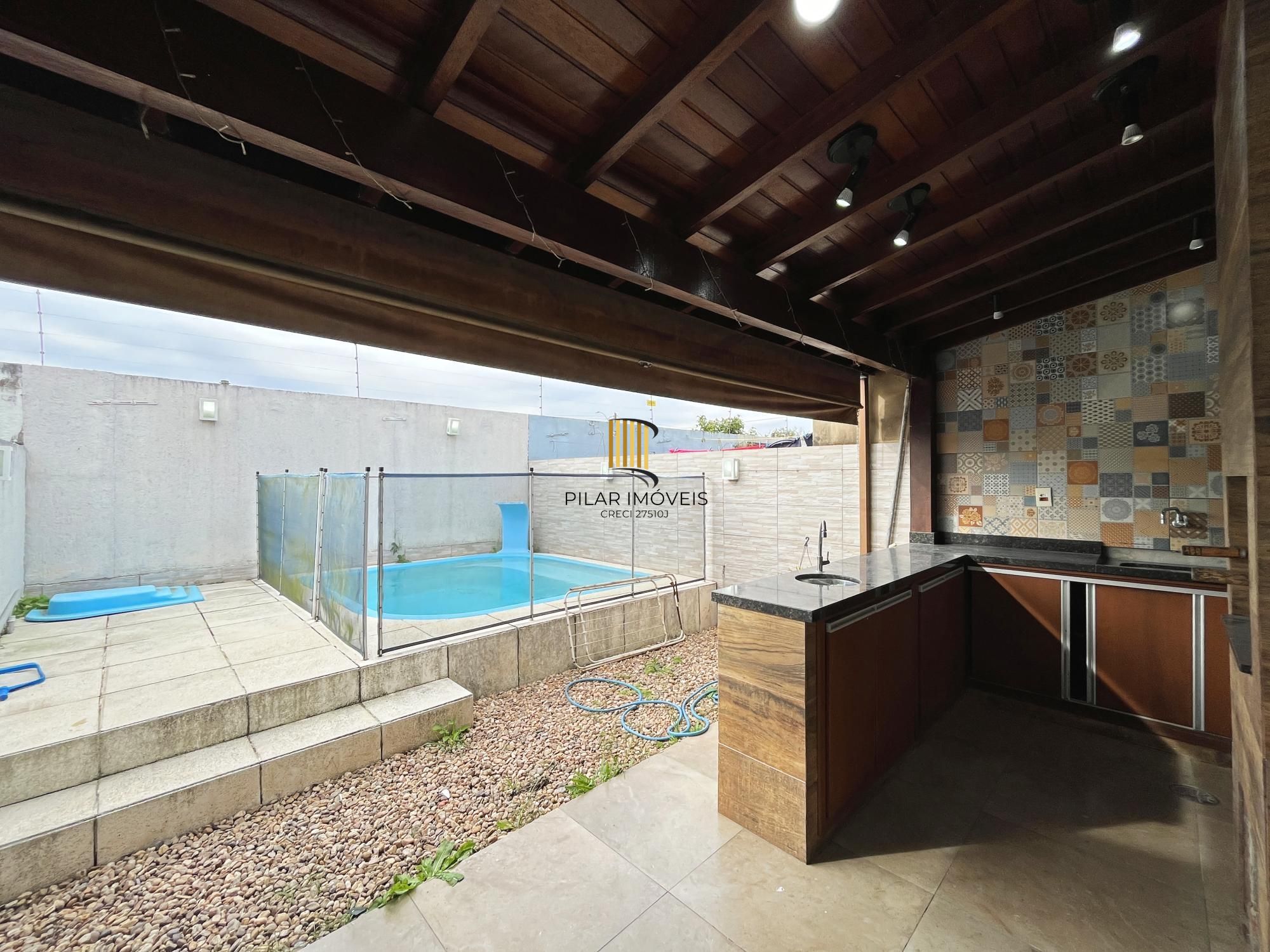 Casa em condomínio em Porto Alegre, no bairro Hípica, com 3 dormitório(s)