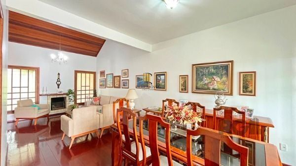 Casa 3 dormitórios no bairro Nonoai