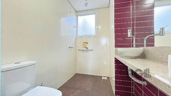 Casa Condominio em Porto Alegre, no bairro Hípica, com 3 dormitório(s), e 3 banheiros, à venda.