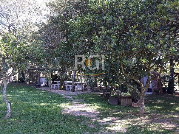 Sítio para Venda - 364m², 3 dormitórios, sendo 1 suites, 2 vagas - São Caetano