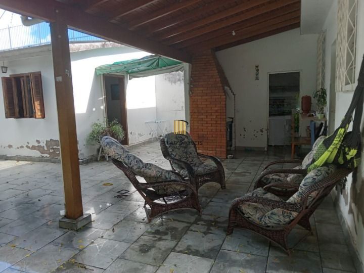 Excelente casa ao lado do Barra Shooping Sul