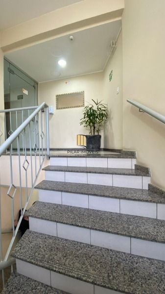 Conjunto/Sala em Porto Alegre, no bairro Tristeza, à venda.