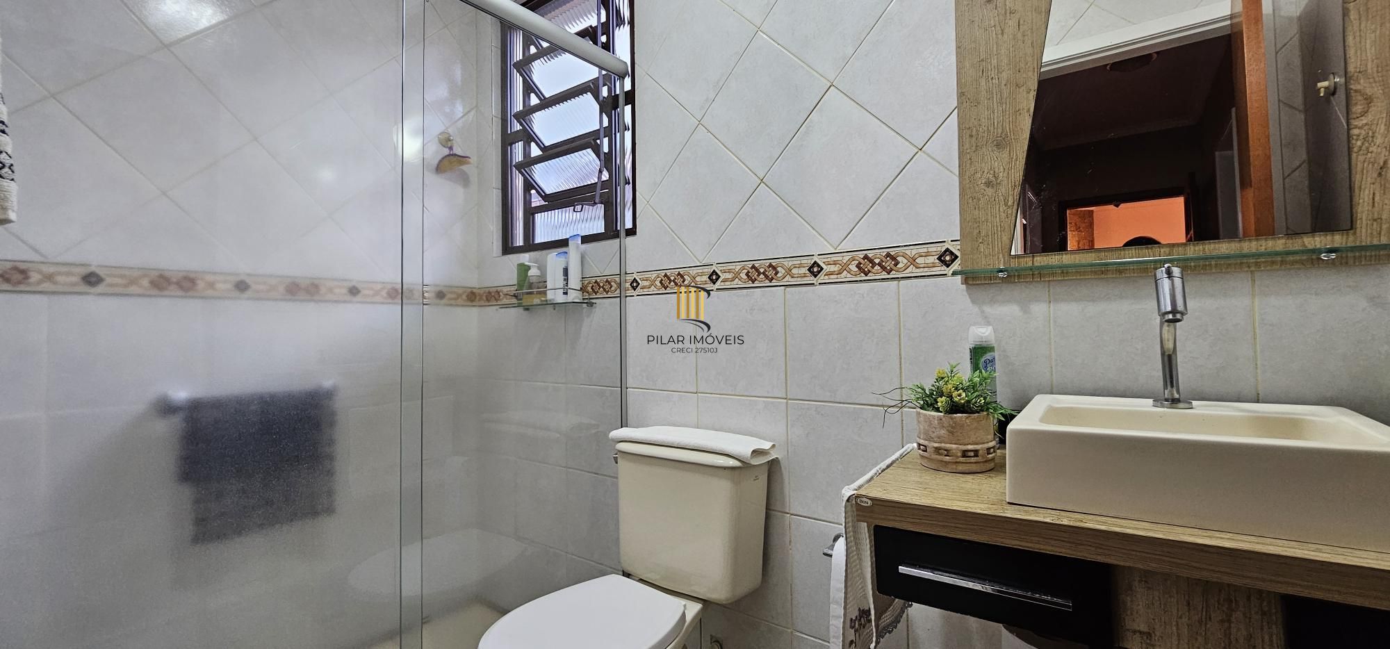 Casa de Condomínio 3 dormitórios no bairro Hípica