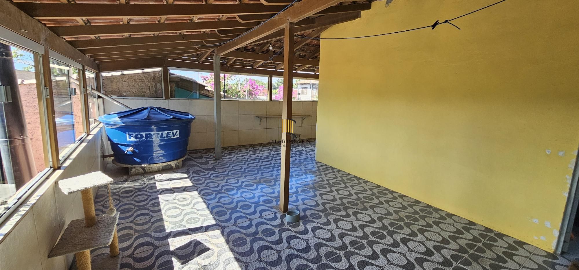 Casa 4 dormitórios no bairro Restinga