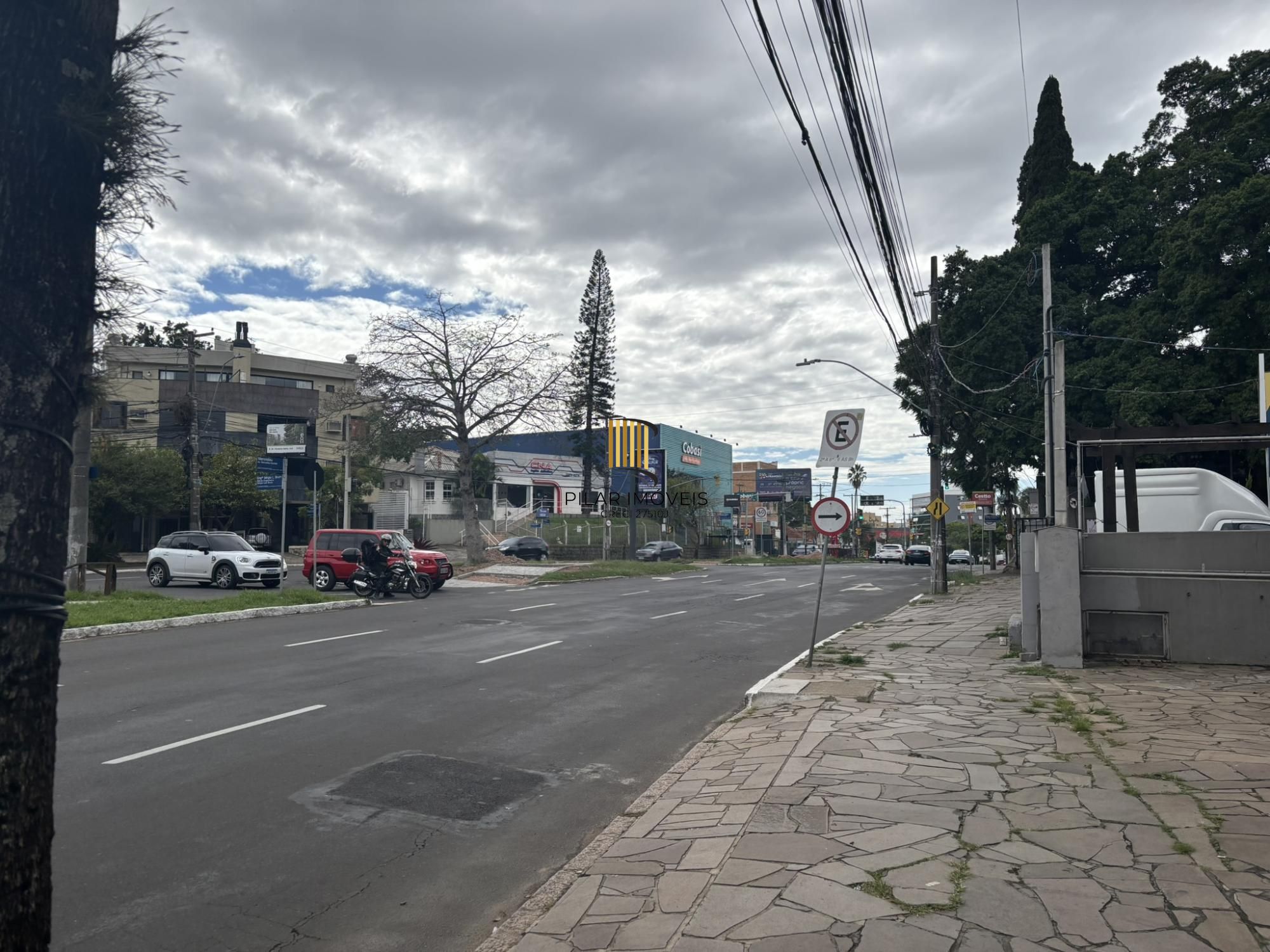 Apartamento 2 dormitórios no bairro Tristeza