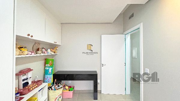 Casa Condominio em Porto Alegre, no bairro Hípica, com 3 dormitório(s), à venda.