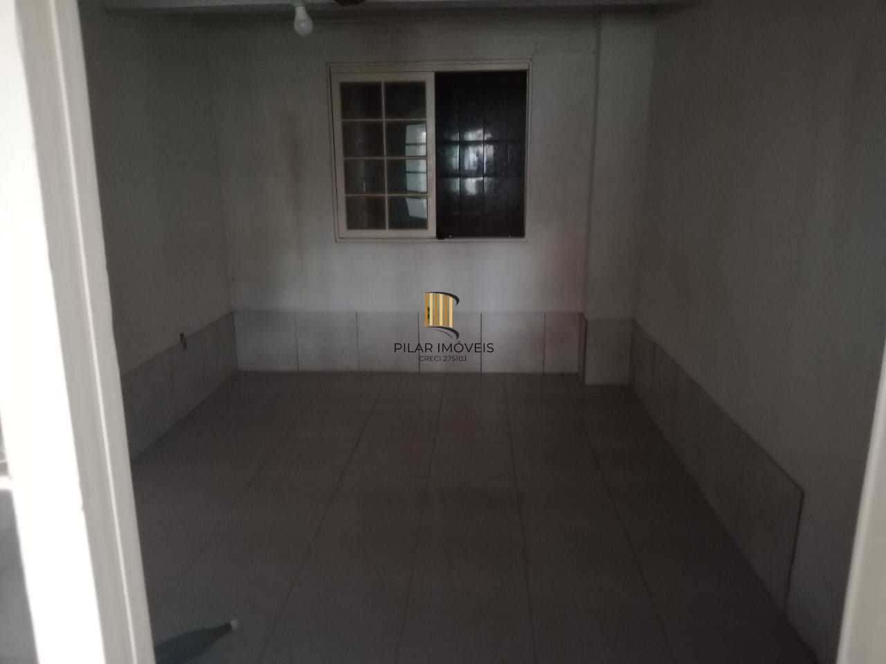 Casa 3 dormitórios no bairro Restinga