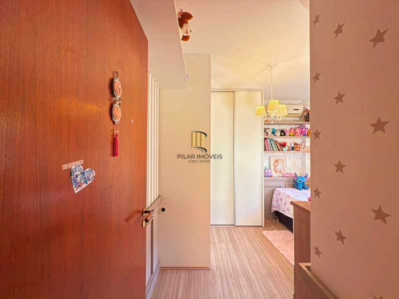 Casa Condominio com 3 dormitórios, sendo 1 suites, 2 vagas - Pedra Redonda