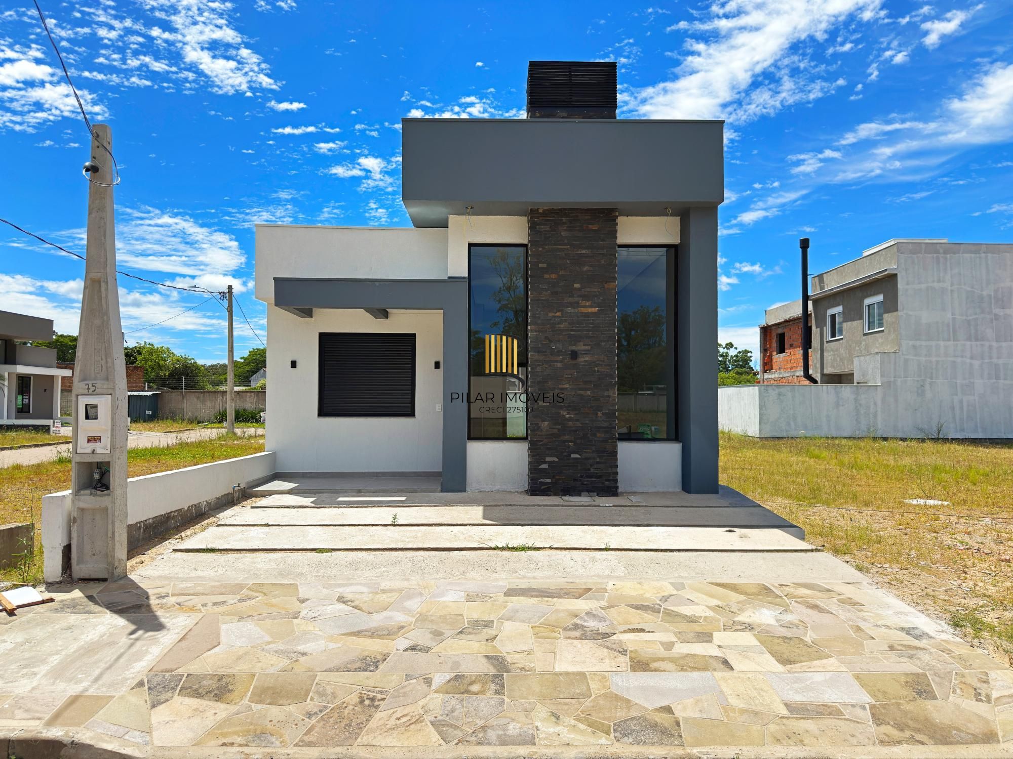 Residência nova em condomínio com 3 dormitórios - Pilar Imóveis