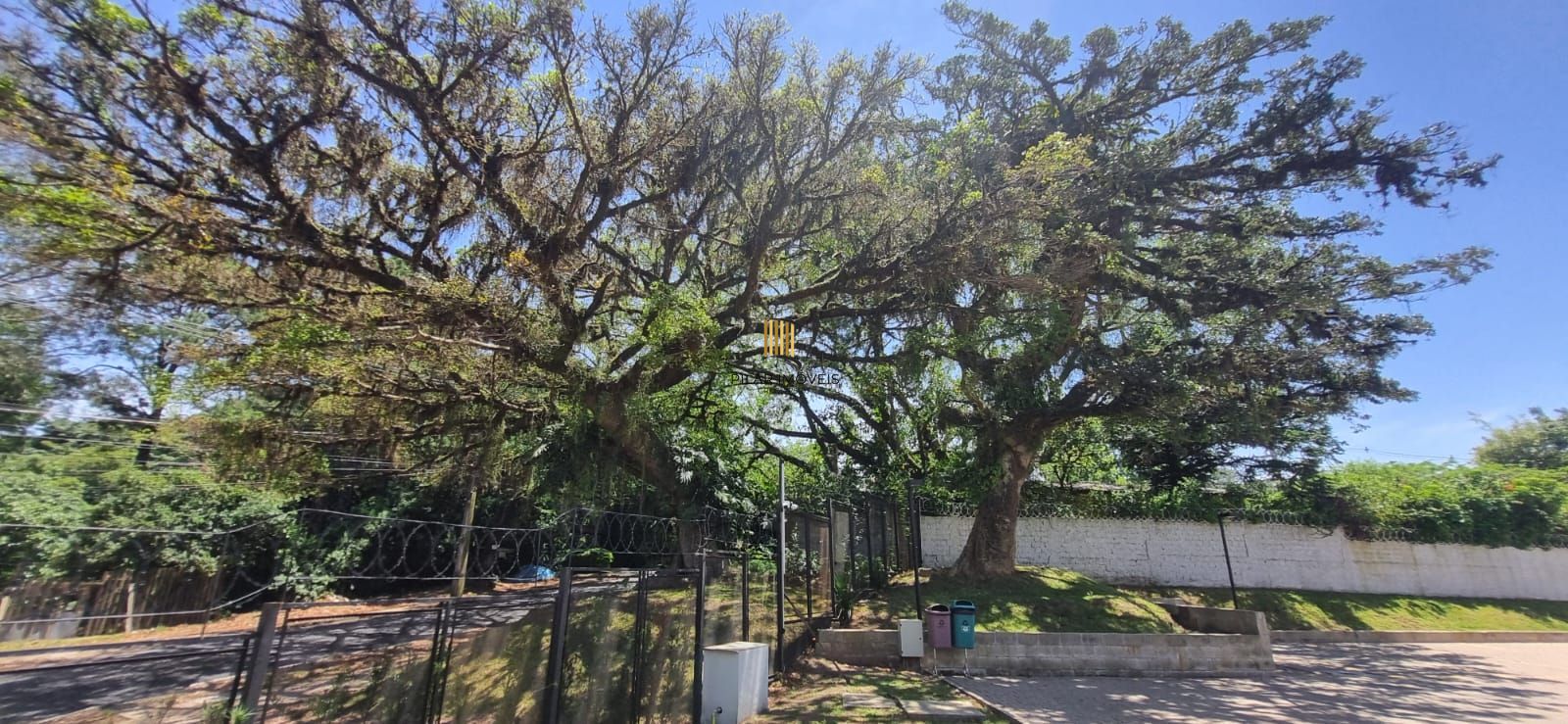 Ótimo sobrado em condomínio fechado com 2 dormitórios á venda bairro Vila Nova