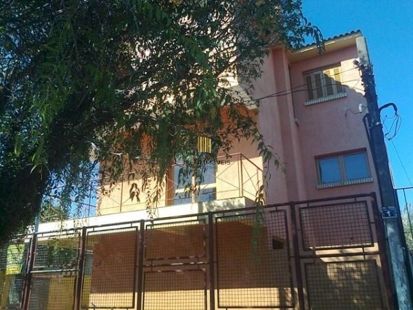 Casa 3 dormitórios no bairro Nonoai