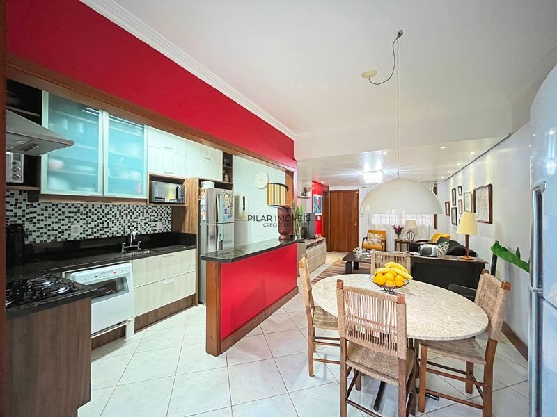 Casa 3 dormitórios no bairro Ipanema