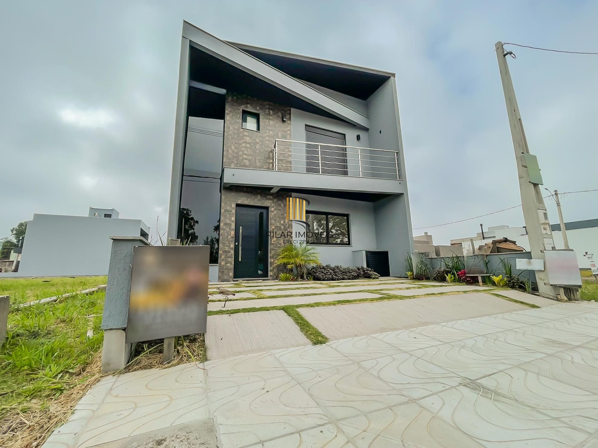 Casa de Condomínio 3 dormitórios no bairro Hípica