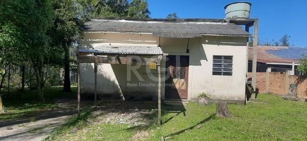 Sítio em Porto Alegre, no bairro São Caetano, com 5 dormitório(s), e 5 banheiros, à venda.