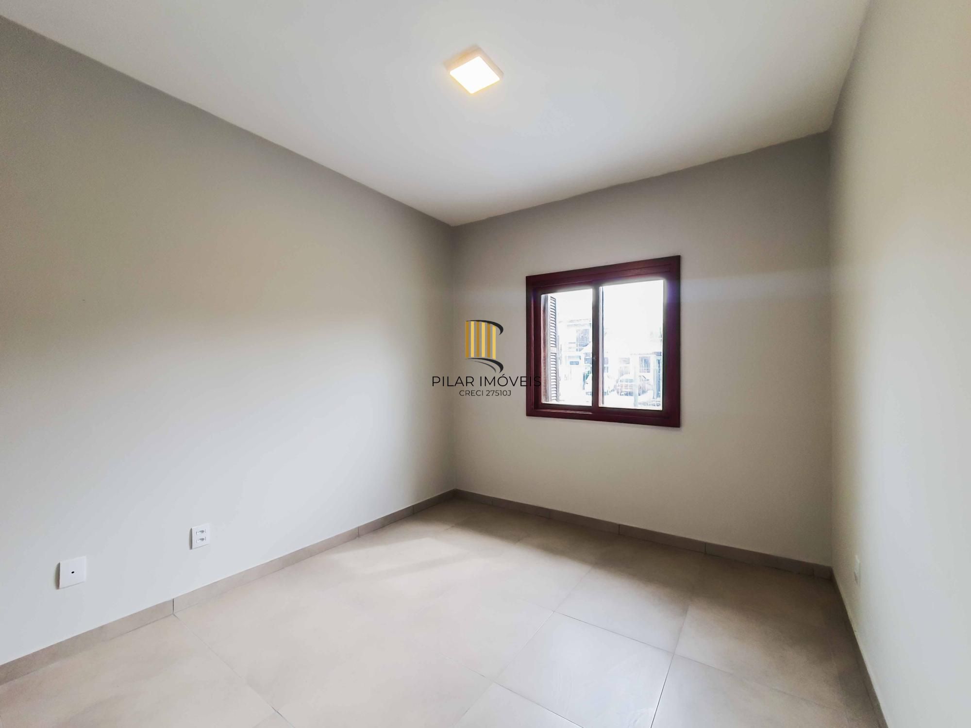 No bairro Hípica residência térrea com 2 dormitórios