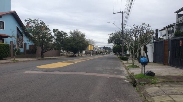 Terreno em Porto Alegre, no bairro Espírito Santo, à venda.