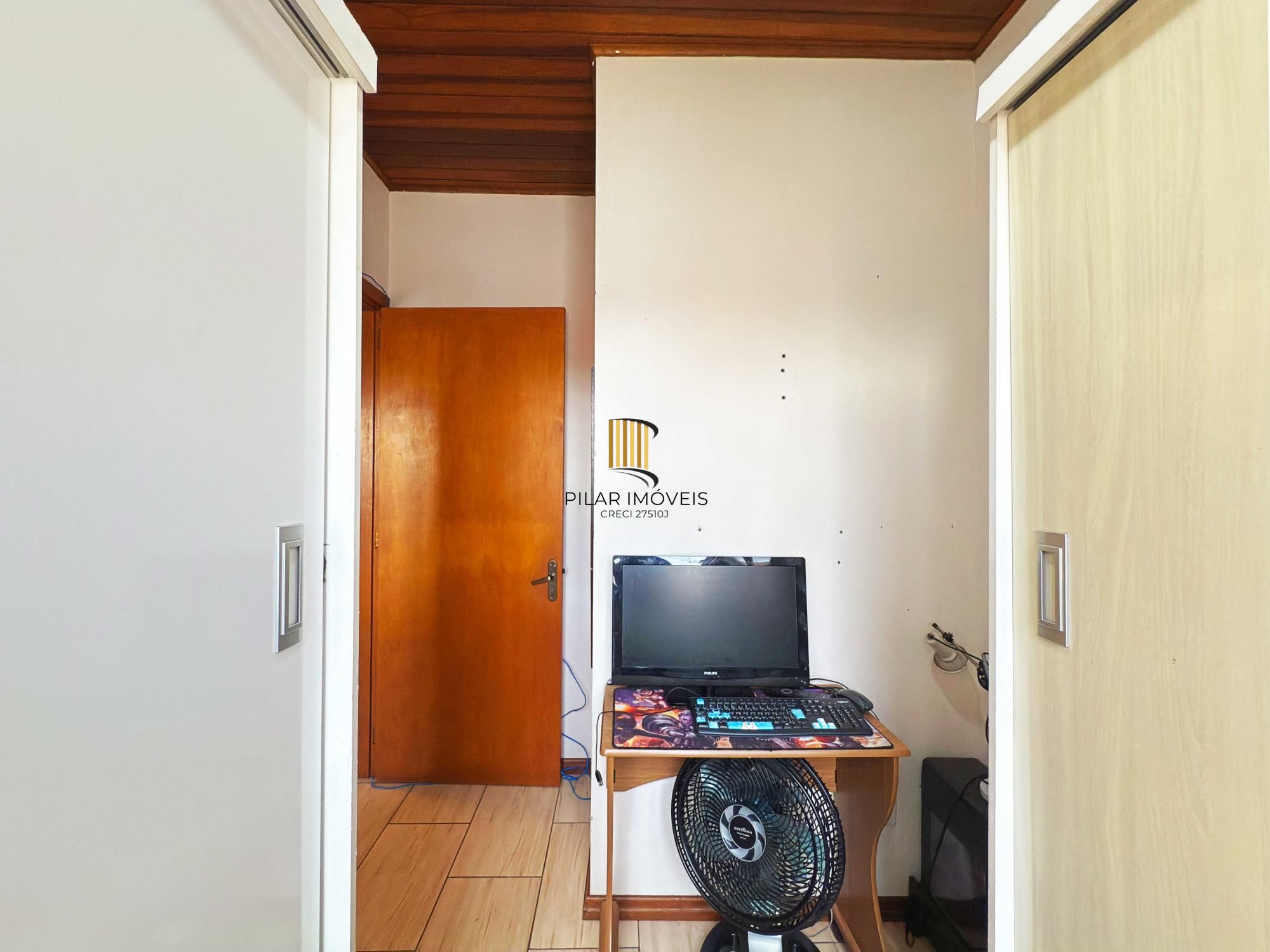 Sobrado 2 dormitórios no bairro Aberta dos Morros