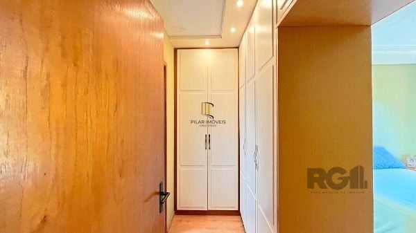 Casa Condominio em Porto Alegre, no bairro Espírito Santo, com 3 dormitório(s), e 3 banheiros, à venda.