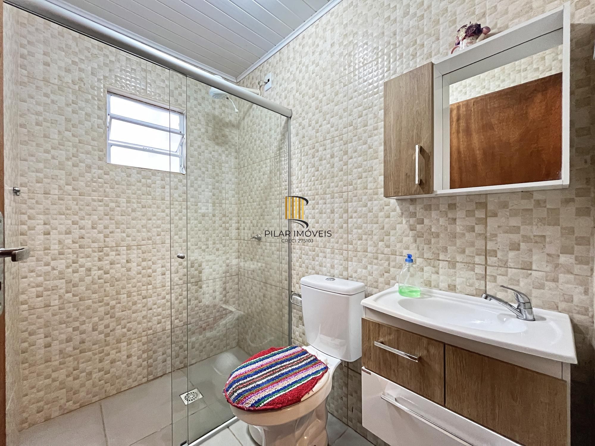 Casa 4 dormitórios no bairro Hípica