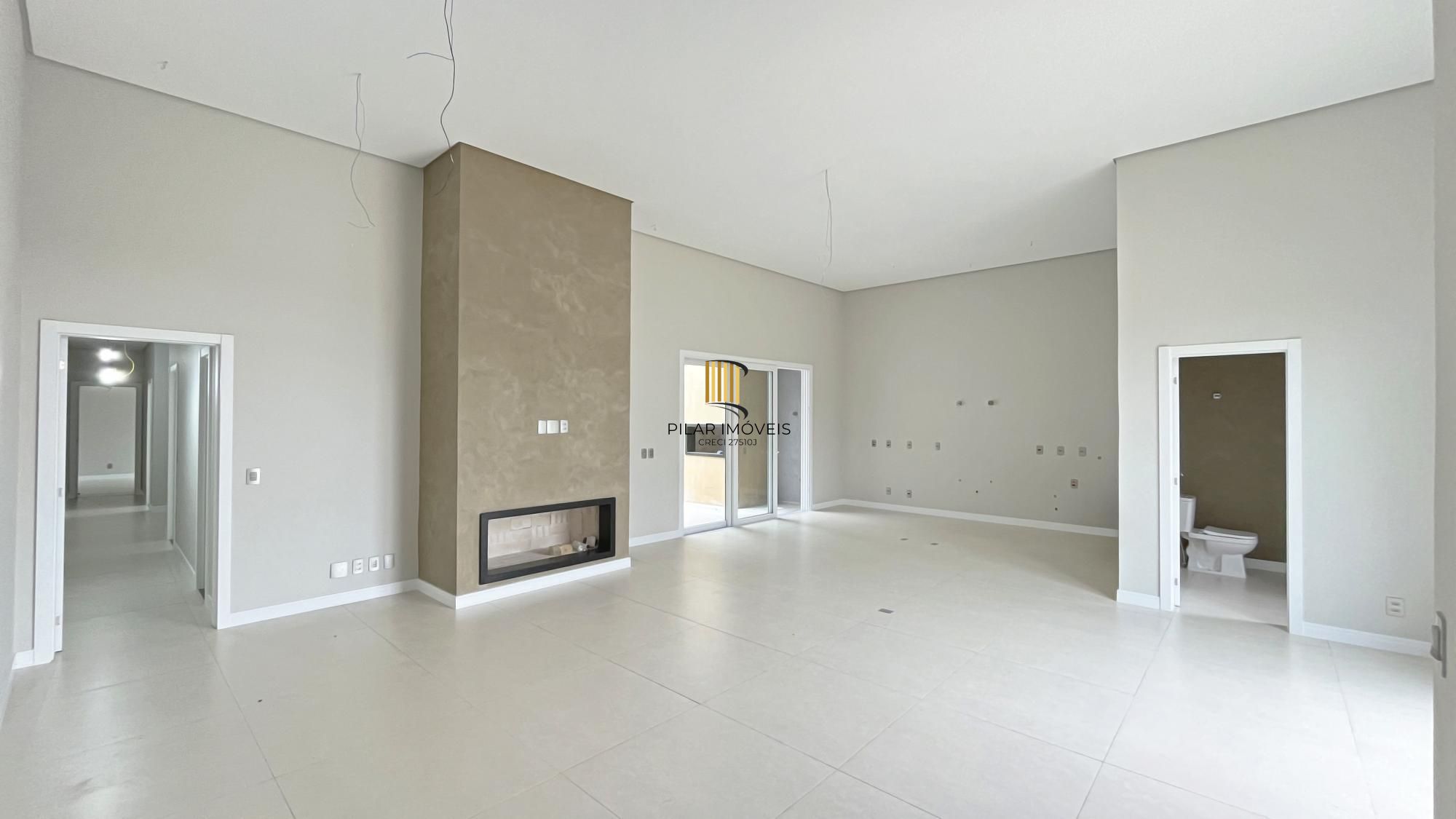 Casa Condominio em Porto Alegre, no bairro Hípica, com 3 dormitório(s), e 3 banheiros, à venda.