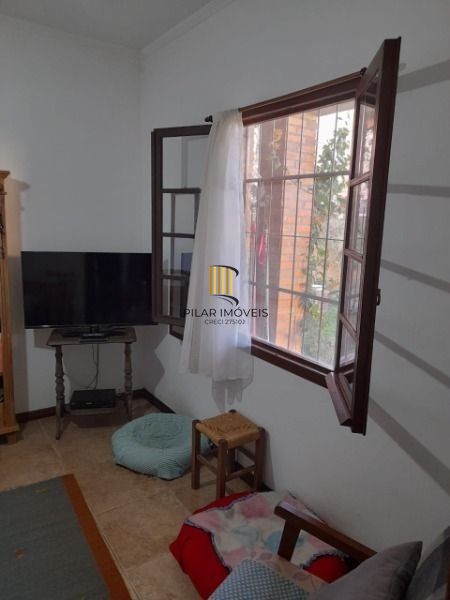Casa 3 dormitórios no bairro Ipanema