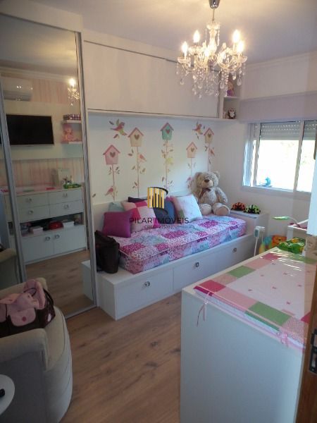 Casa para Venda - 270m², 3 dormitórios, sendo 1 suites, 2 vagas - Guarujá
