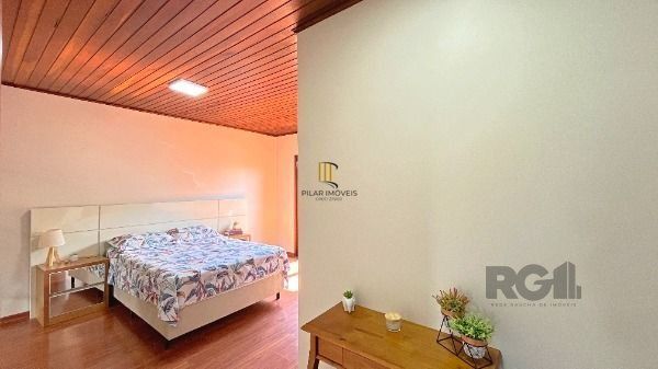 Casa 3 dormitórios no bairro Hípica