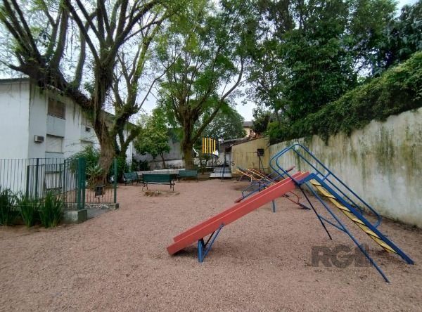 Apartamento em Porto Alegre, no bairro Vila Conceição, com 1 dormitório(s), e 1 banheiros, à venda.