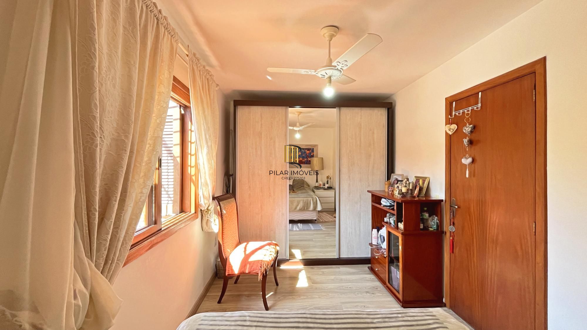 Casa de Condomínio 3 dormitórios no bairro Aberta dos Morros