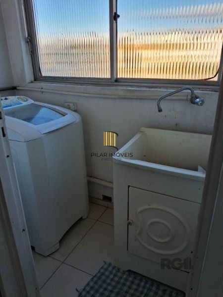 Apartamento em Porto Alegre, no bairro Tristeza, com 1 dormitório(s), e 1 banheiros, à venda.