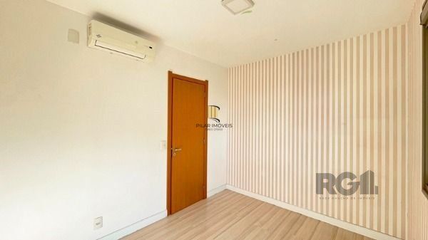 Apartamento em Porto Alegre, no bairro Cavalhada, com 3 dormitório(s), e 3 banheiros, à venda.