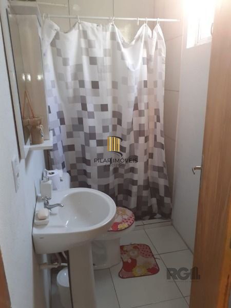 Casa 3 dormitórios no bairro Hípica
