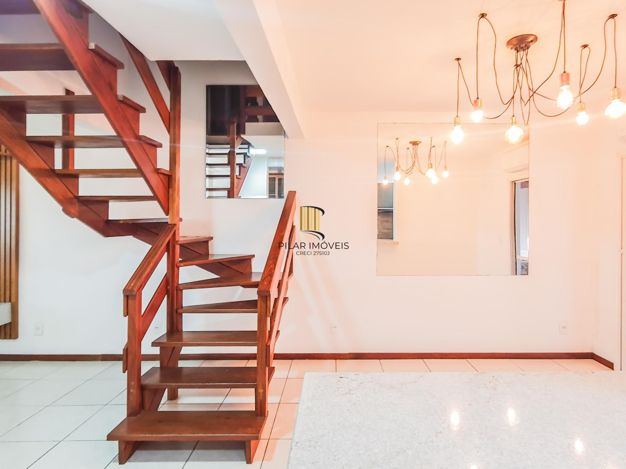 Casa de Condomínio 3 dormitórios no bairro Hípica