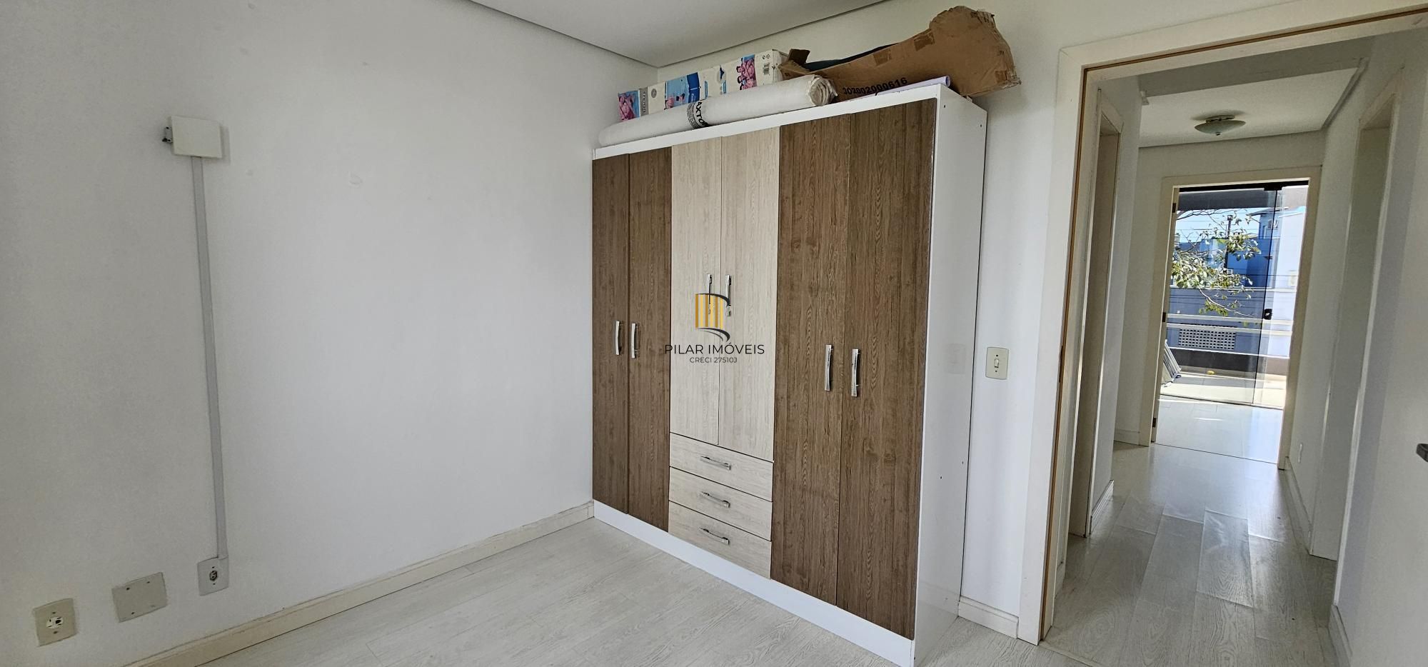 Casa 3 dormitórios no bairro Hípica