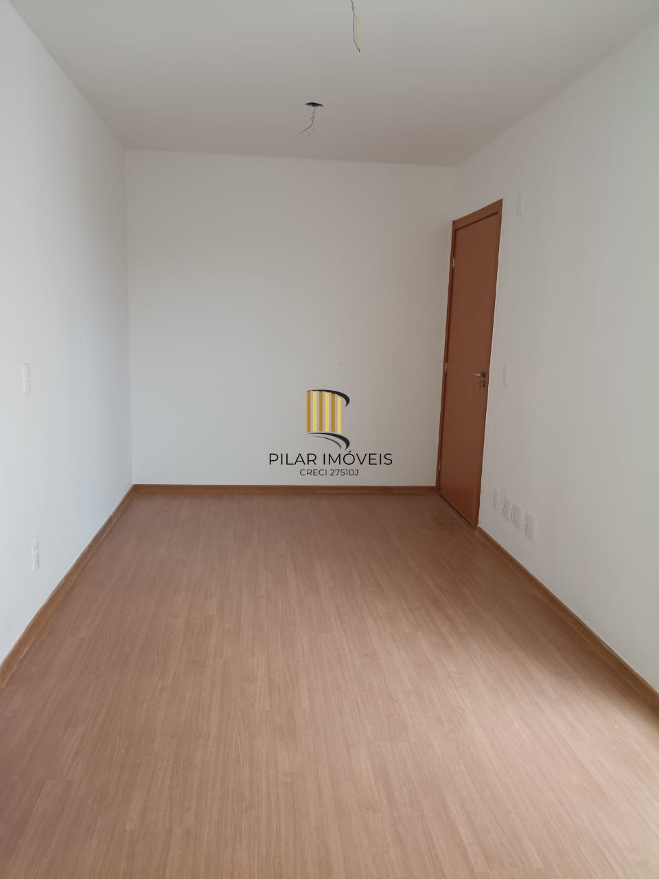 Apartamento 2 dormitórios no bairro Restinga