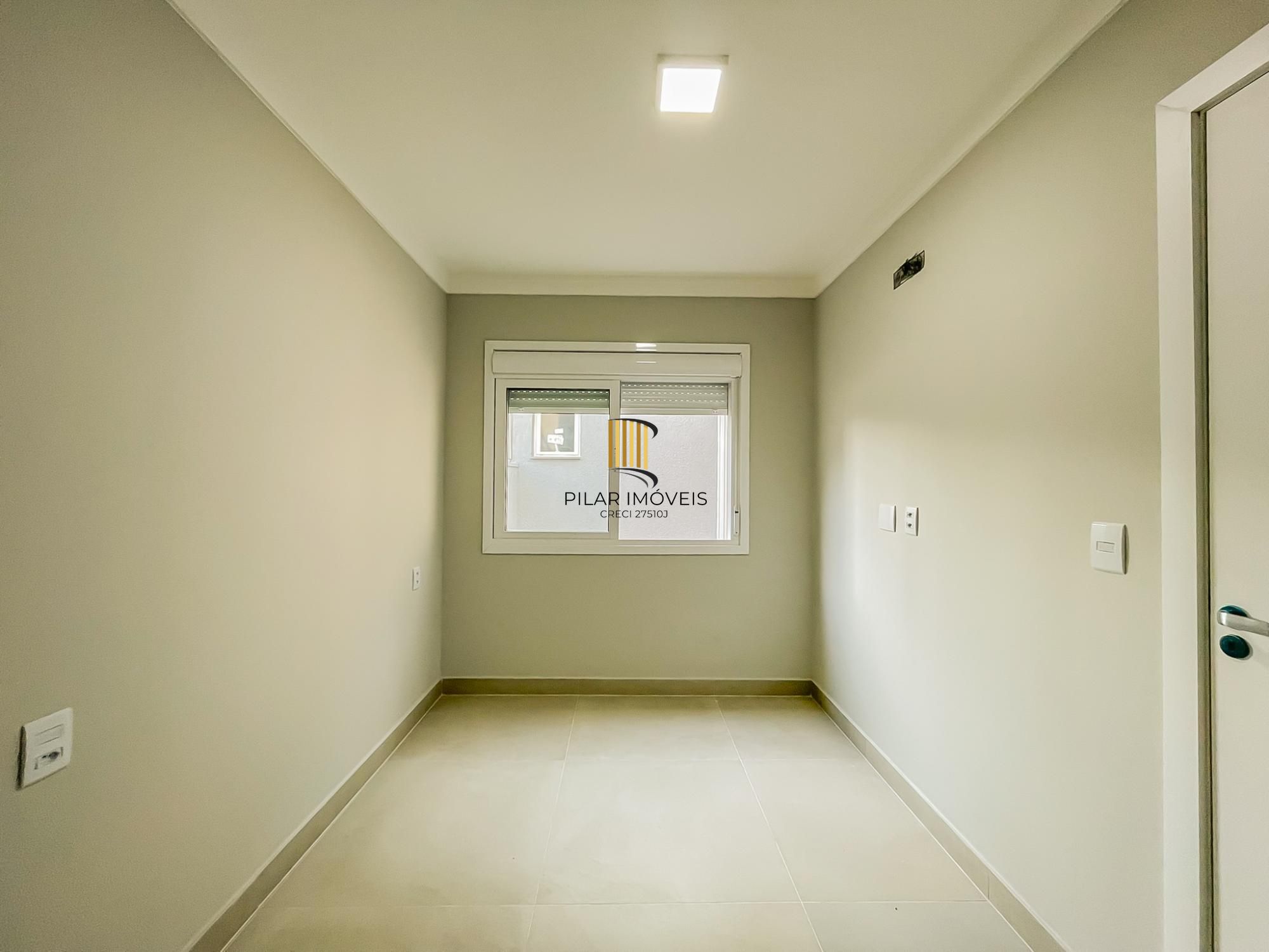 Residência com 3 dormitórios em excelente localização no bairro Hípica