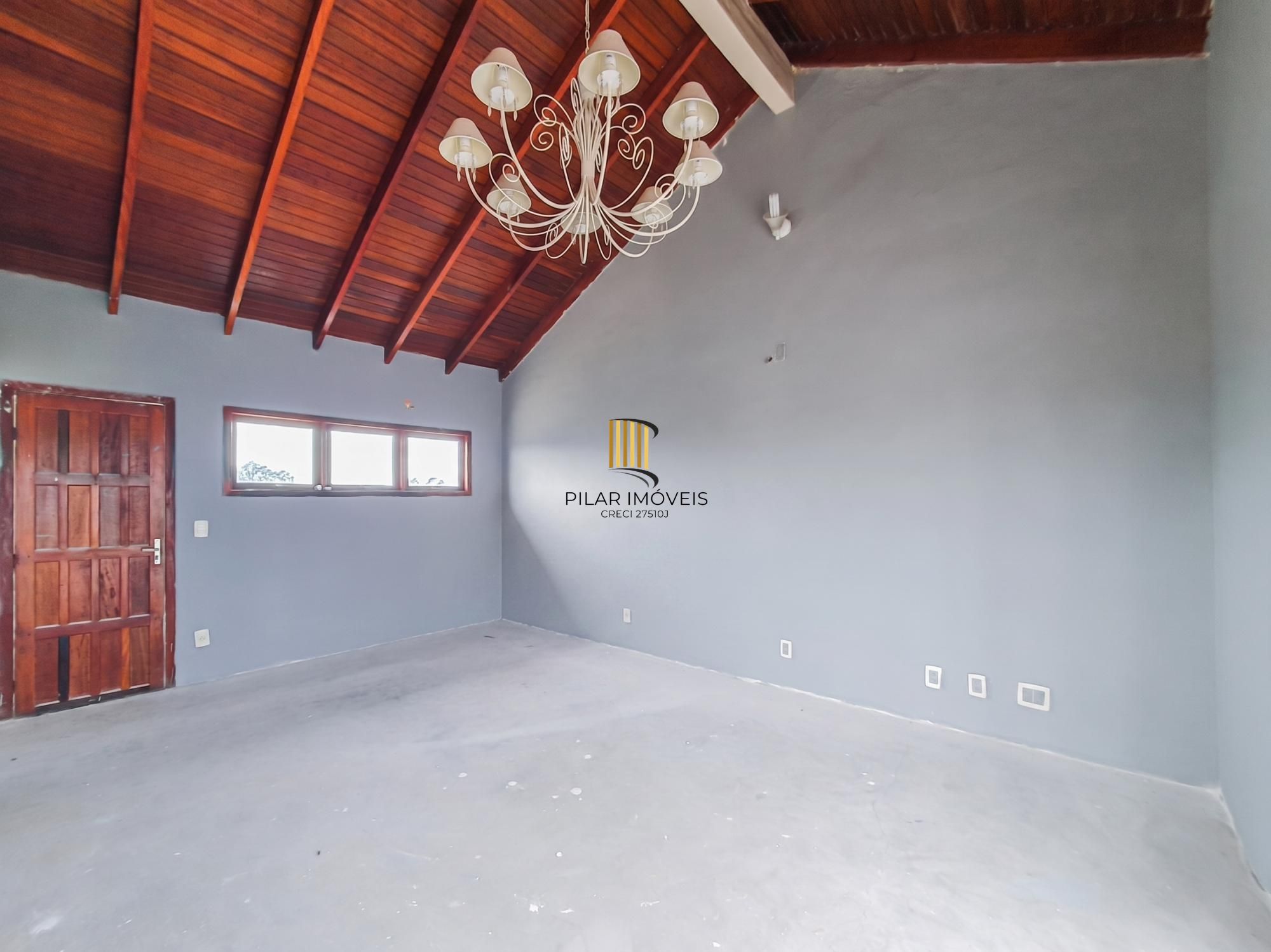 Casa com piscina para Venda - 189.91m², 3 dormitórios, sendo 1 suítes, 2 vagas - Hípica