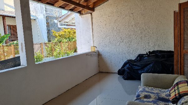 Casa para Venda - 177m², 3 dormitórios, sendo 1 suites, 2 vagas - Hípica