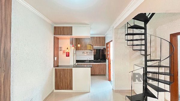 Casa Condominio em Porto Alegre, no bairro Coronel Aparício Borges, com 2 dormitório(s), e 2 banheiros, à venda.