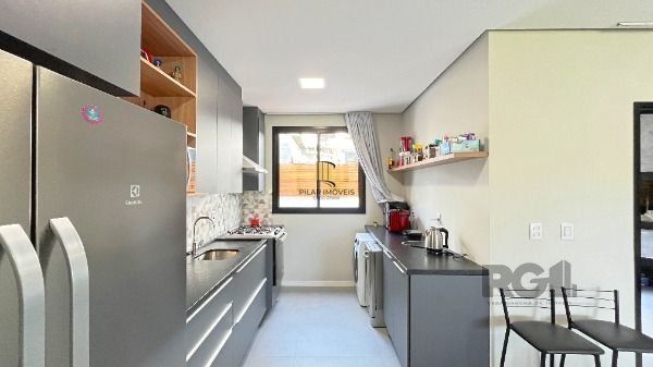 Casa 3 dormitórios no bairro Hípica