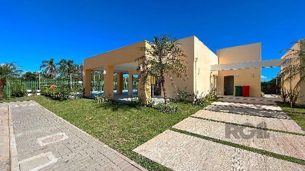 Casa Condominio em Porto Alegre, no bairro Hípica, com 3 dormitório(s), e 3 banheiros, à venda.