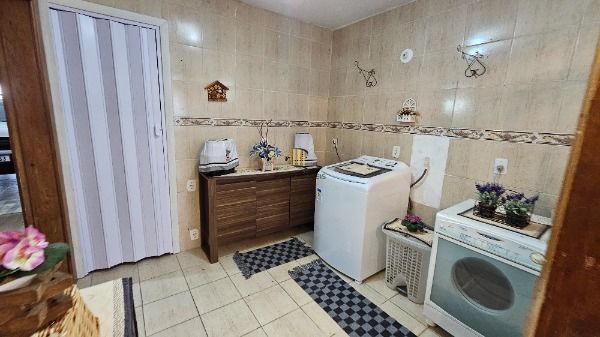 Casa 3 dormitórios no bairro Vila Nova