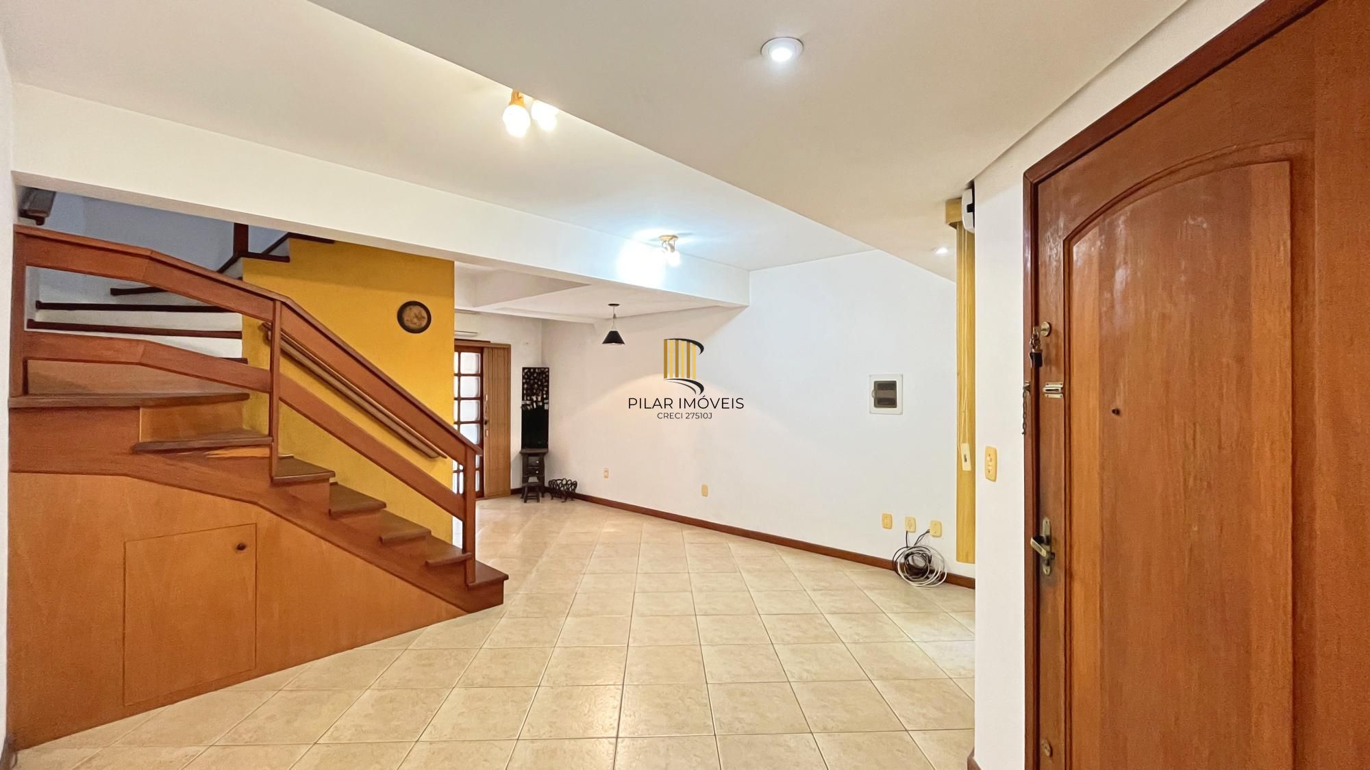 Casa Condominio para Venda - 96m², 3 dormitórios, sendo 1 suites, 2 vagas - Hípica