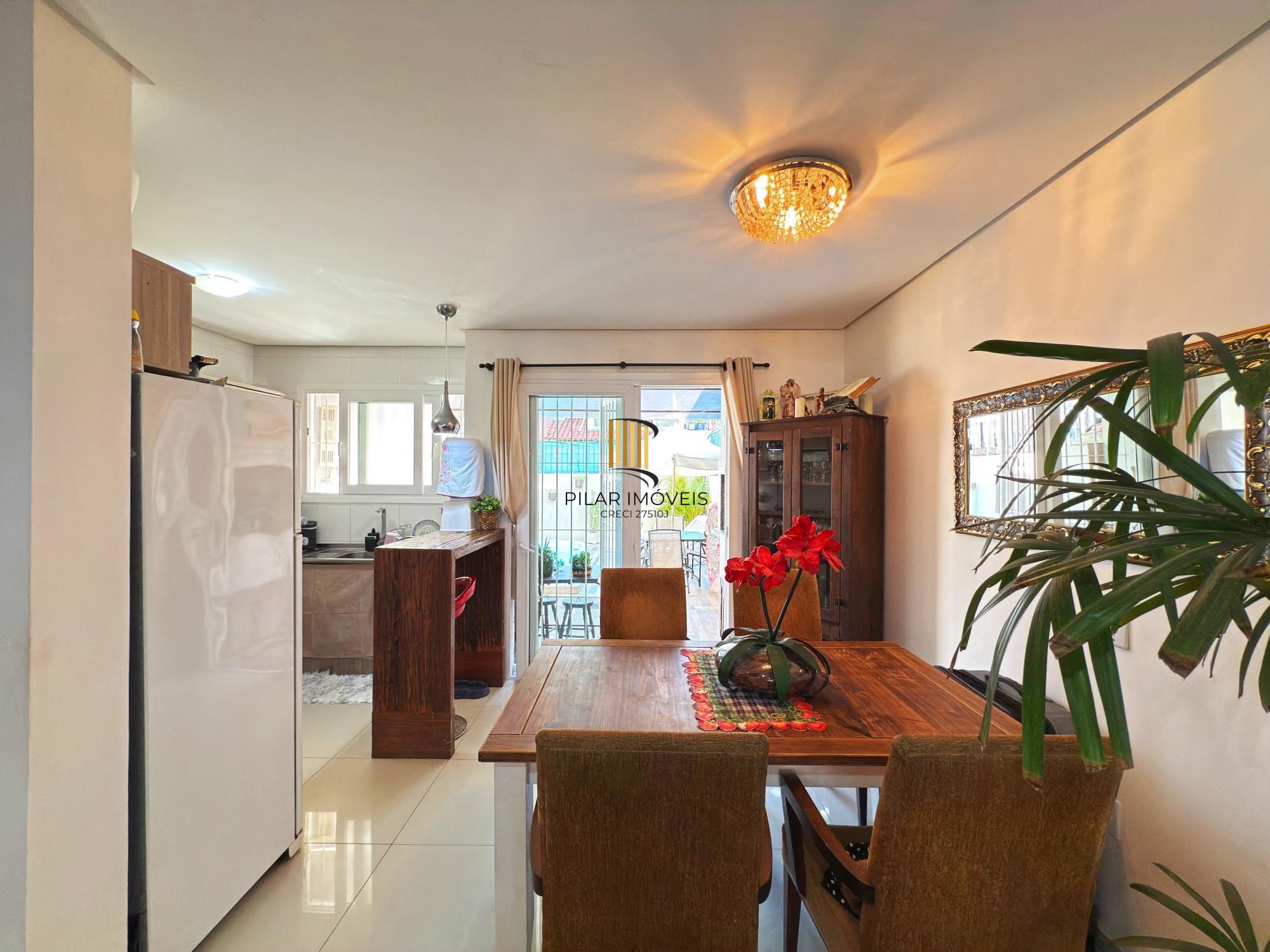 Casa para Venda - 138m², 3 dormitórios, sendo 1 suites, 2 vagas - Hípica