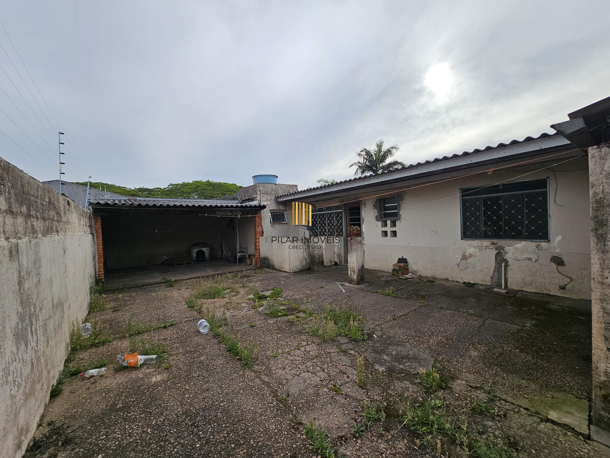 Casa 3 dormitórios em alvenaria em terreno 10x30 próximo ao Zaffari Hípica !