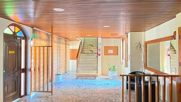 Apartamento em Porto Alegre, no bairro Praia de Belas, com 2 dormitório(s), e 2 banheiros, à venda.