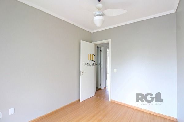 Casa em Porto Alegre, no bairro Hípica, com 3 dormitório(s), e 3 banheiros, à venda.