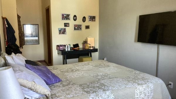 Apartamento em Porto Alegre, no bairro Ipanema, com 3 dormitório(s), e 3 banheiros, à venda.