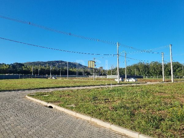 Terreno em Porto Alegre, no bairro Campo Novo, à venda.