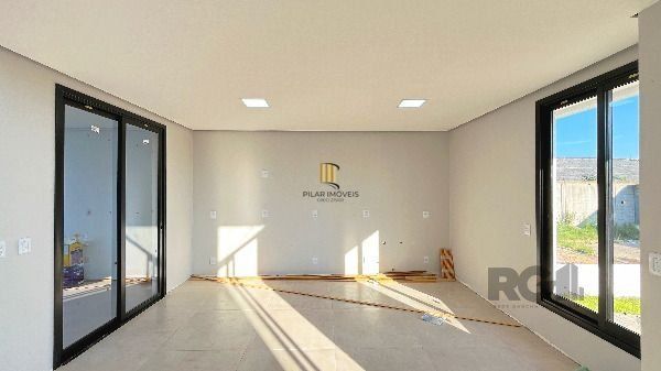 Casa Condominio em Porto Alegre, no bairro Hípica, com 3 dormitório(s), e 3 banheiros, à venda.
